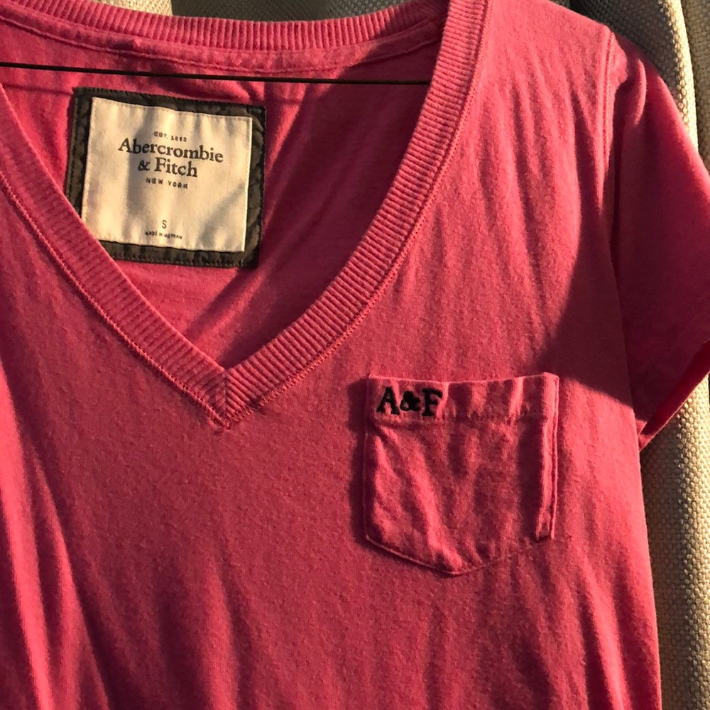 Abercrombie & Fitch Tee